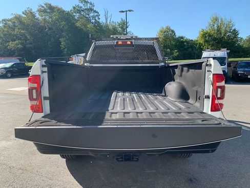 Used 2024 RAM 3500 Tradesman w/ Safety Group image 13