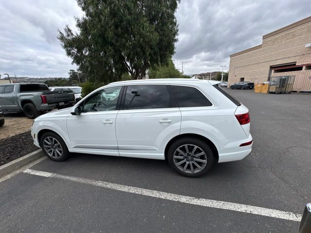Used 2018 Audi Q7 2.0T Premium Plus w/ Premium Plus Package AWD/4WD image 24