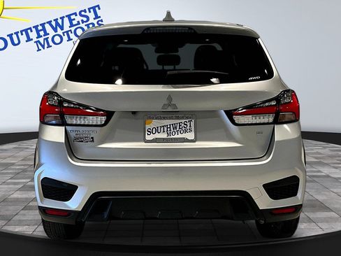 Used 2024 Mitsubishi Outlander Sport SE AWD/4WD image 6