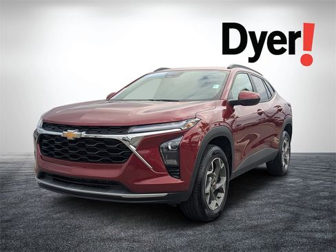 Certified 2025 Chevrolet Trax LT image 9