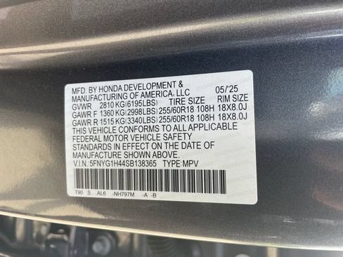 Used 2025 Honda Pilot EX-L image 26
