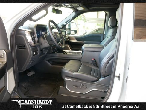 Used 2026 Ford F250 Platinum AWD/4WD image 4