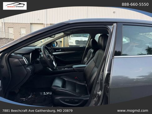 Used 2017 Nissan Maxima 3.5 SV FWD image 15