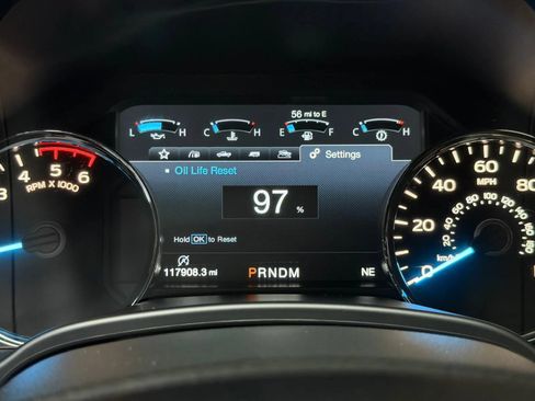 Used 2018 Ford F150 Platinum w/ Equipment Group 701A Luxury AWD/4WD image 41