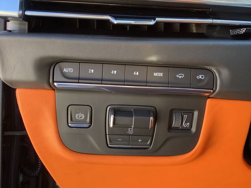 Used 2026 Cadillac Escalade Platinum Sport image 69