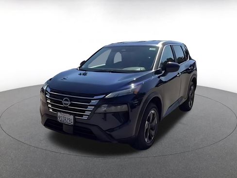 Used 2025 Nissan Rogue SV FWD image 7