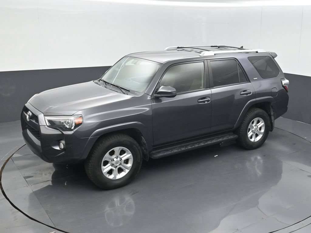 Used 2014 Toyota 4Runner SR5 AWD/4WD image 9