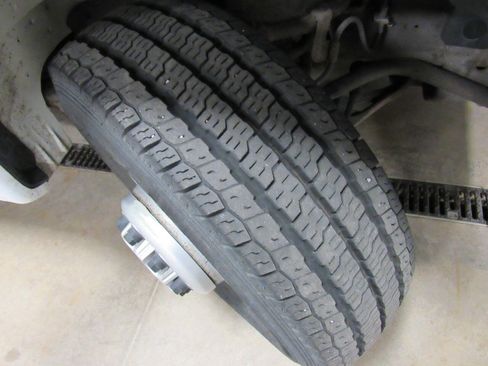 Used 2020 Chevrolet Express 3500 w/ Power Convenience Package image 31