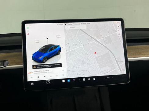 Used 2024 Tesla Model Y Long Range image 16