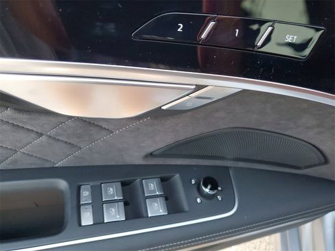 New 2025 Audi S8 4.0T image 30