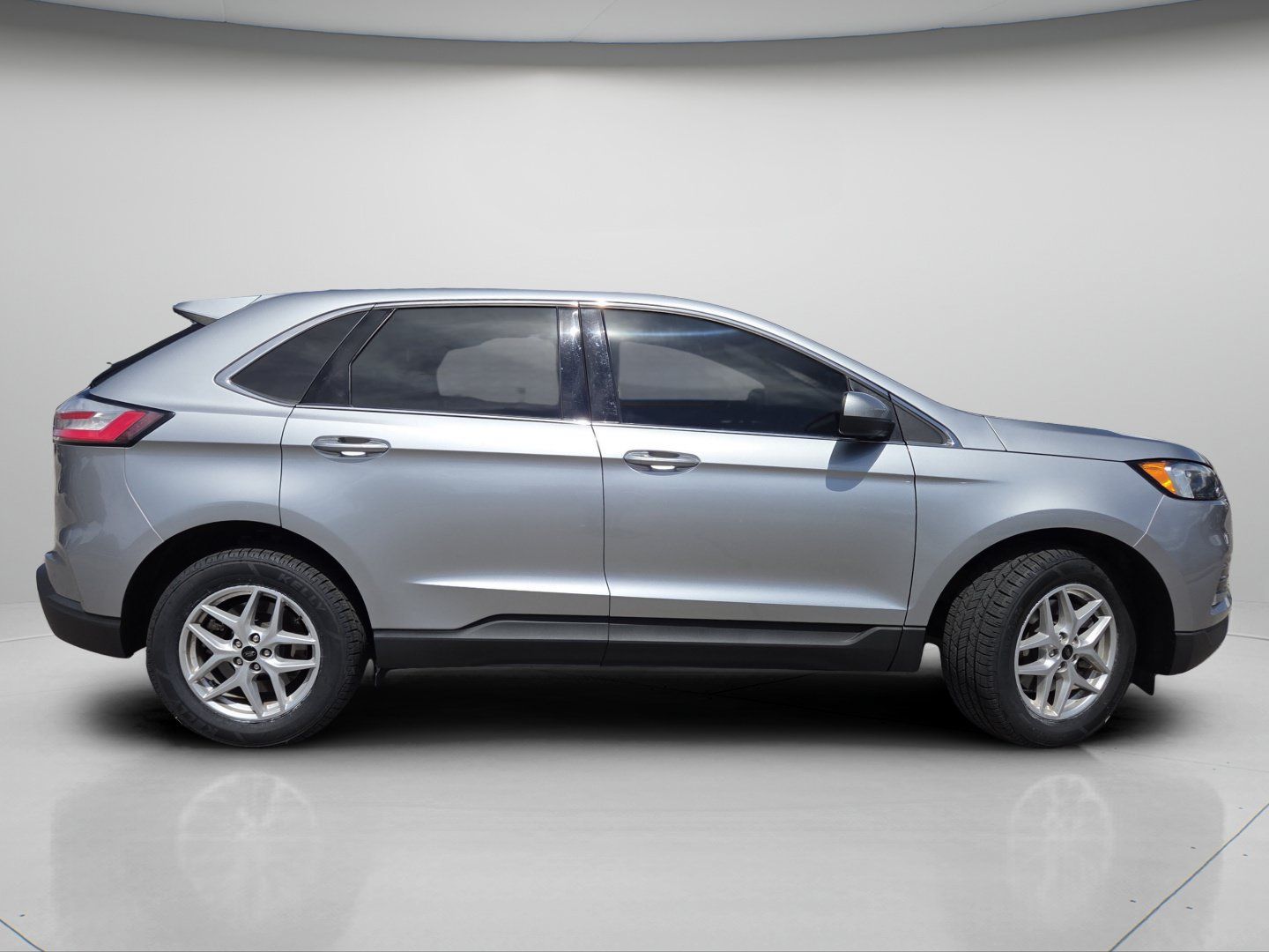 Used 2024 Ford Edge SEL w/ Convenience Package AWD/4WD image 21