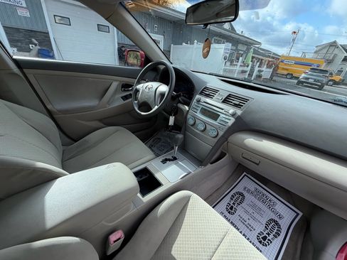 Used 2007 Toyota Camry LE image 17
