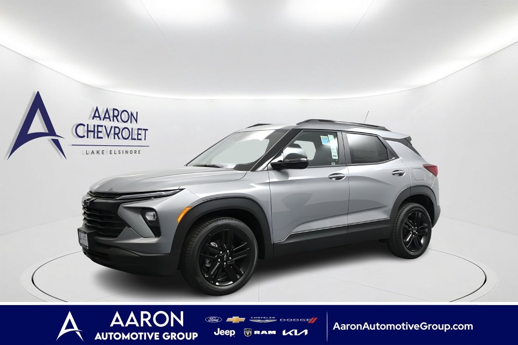 Used 2026 Chevrolet TrailBlazer LT w/ Midnight Edition FWD image 1