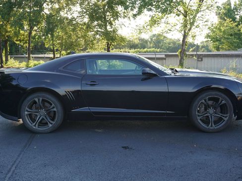 Used 2015 Chevrolet Camaro SS w/ RS Package RWD image 4