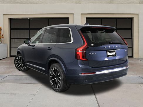 New 2026 Volvo XC90 B6 Ultra image 3