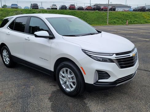 Used 2022 Chevrolet Equinox LT AWD/4WD image 16