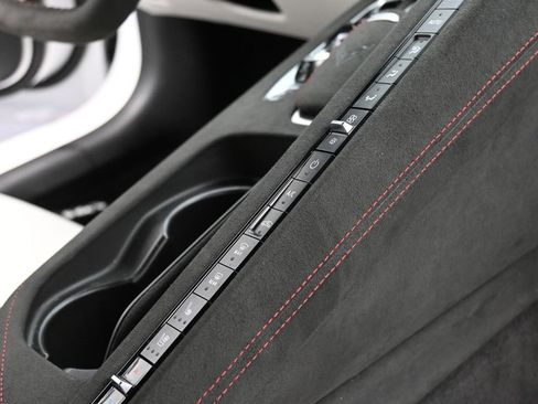 Used 2023 Chevrolet Corvette Stingray Premium Conv w/ Z51 Performance Package image 28