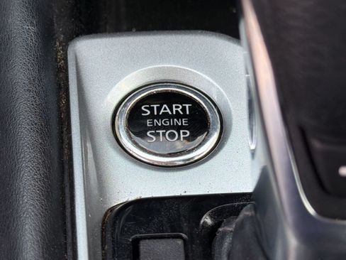 Used 2023 Nissan Altima 2.5 SV FWD image 16