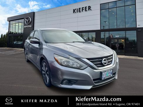 Used 2017 Nissan Altima 2.5 SR image 1