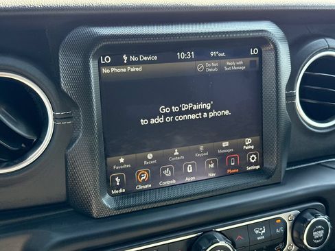 Used 2022 Jeep Wrangler Unlimited Sahara w/ LED Lighting Group AWD/4WD image 25