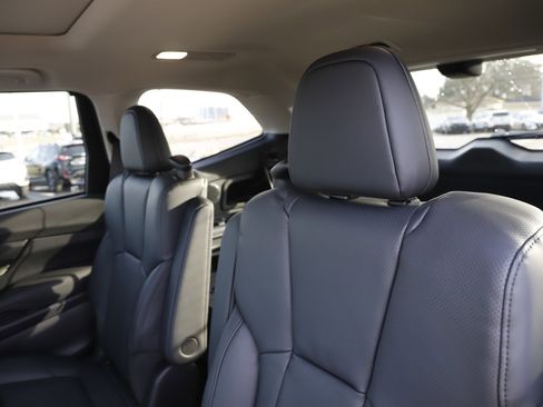 New 2026 Subaru Ascent Bronze Edition image 17