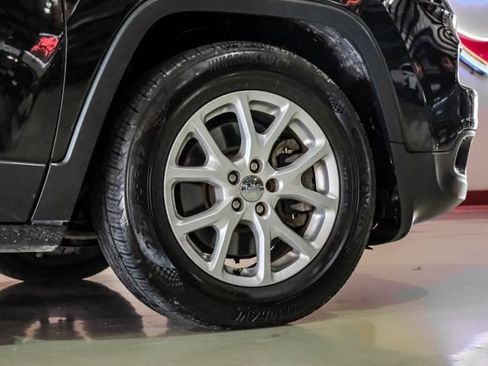 Used 2016 Jeep Cherokee Latitude image 49