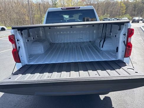 Used 2024 Chevrolet Silverado 1500 LT AWD/4WD image 23