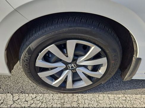 Used 2023 Honda Civic LX image 14