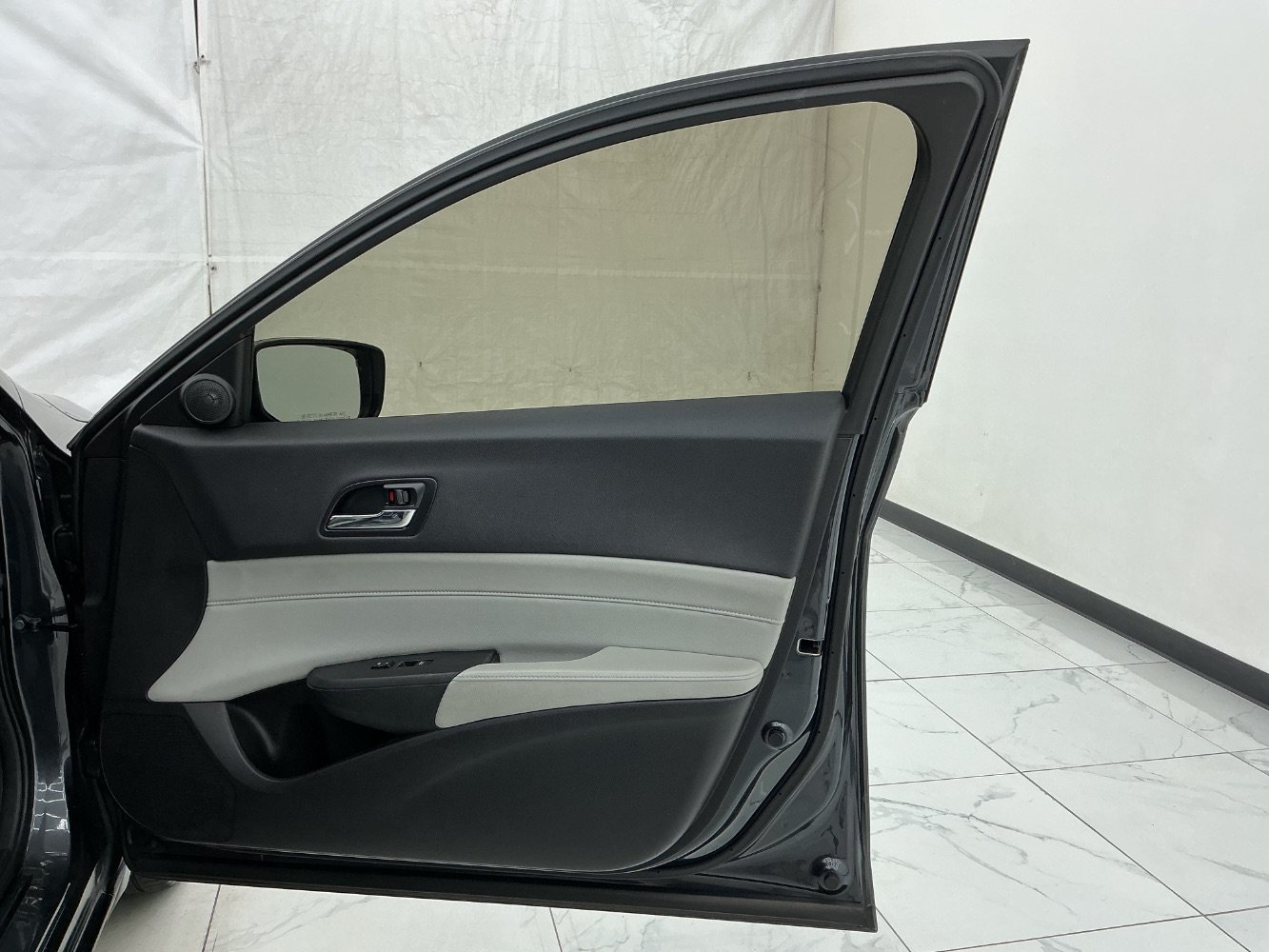 Used 2016 Acura ILX w/ Premium Package FWD image 19