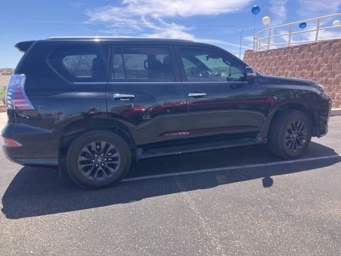 Used 2021 Lexus GX 460 Premium w/ Premium Package AWD/4WD image 2