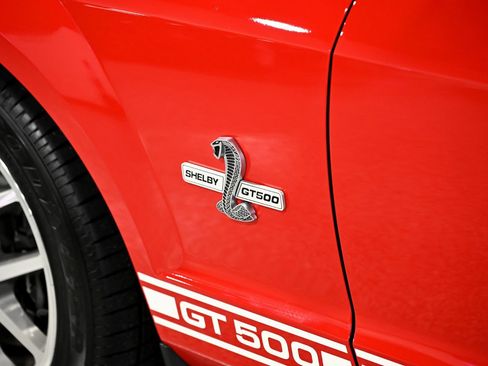 Used 2007 Ford Mustang Shelby GT500 RWD image 10