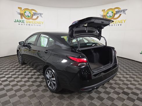Used 2021 Nissan Versa SV image 28