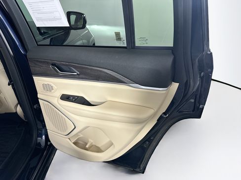 Used 2023 Jeep Grand Cherokee 4WD 4xe image 31