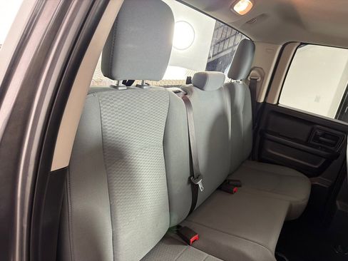 Used 2017 RAM 1500 Express image 20