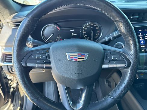 Used 2022 Cadillac XT4 Sport image 8