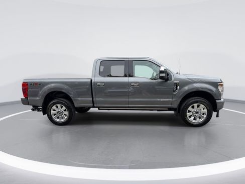 Used 2022 Ford F250 Platinum AWD/4WD image 3