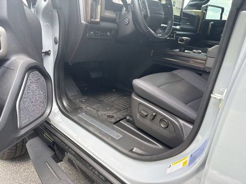 Used 2025 GMC Hummer EV 3X AWD/4WD image 5