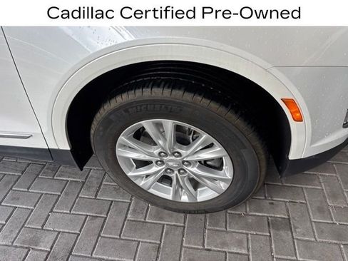 Used 2024 Cadillac XT5 Luxury FWD image 2