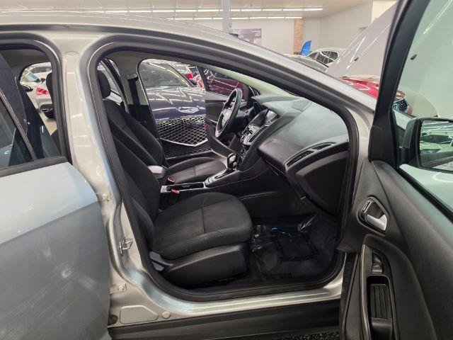 Used 2017 Ford Focus SEL FWD image 11
