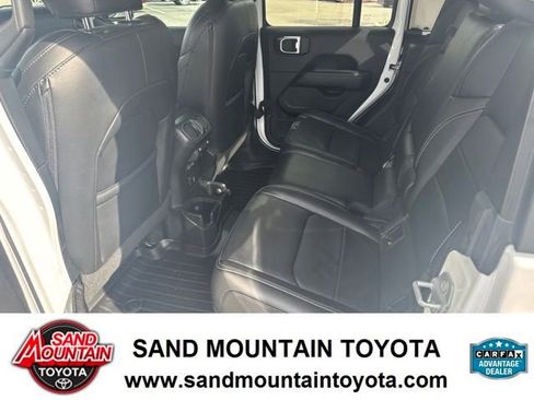 Used 2021 Jeep Gladiator Overland w/ Popular Equipment Package AWD/4WD image 14