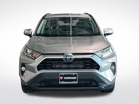 Used 2021 Toyota RAV4 XLE w/ Convenience Package AWD/4WD image 3