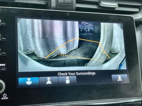 Used 2021 Honda Insight Touring image 27