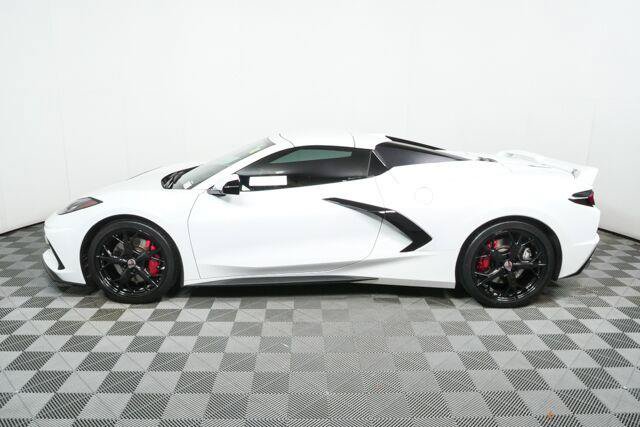 Used 2022 Chevrolet Corvette Stingray Preferred Conv w/ Z51 Performance Package RWD image 33