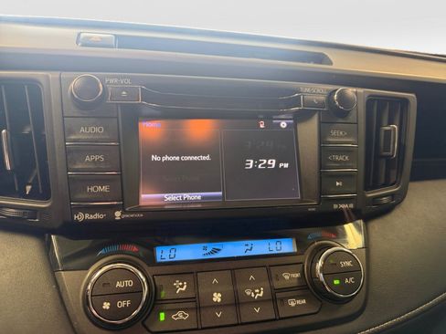 Used 2016 Toyota RAV4 XLE AWD/4WD image 21