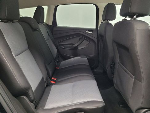 Used 2017 Ford Escape SE FWD image 19