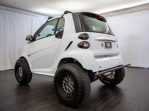 Used 2013 smart fortwo Coupe image 24