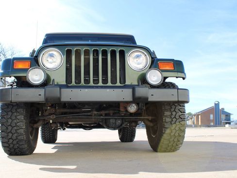 Used 1998 Jeep Wrangler Sahara image 16