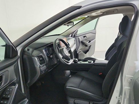Used 2024 Nissan Rogue S AWD/4WD image 16
