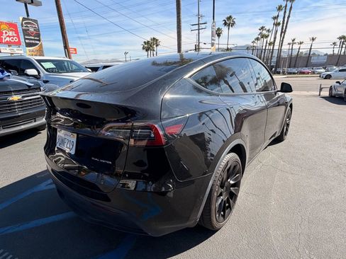 Used 2023 Tesla Model Y Long Range image 7