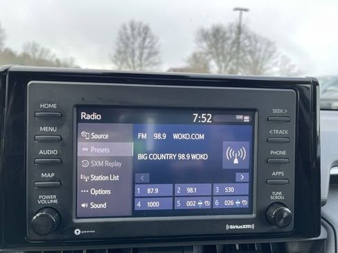 Certified 2022 Toyota RAV4 XLE w/ Convenience Package image 17